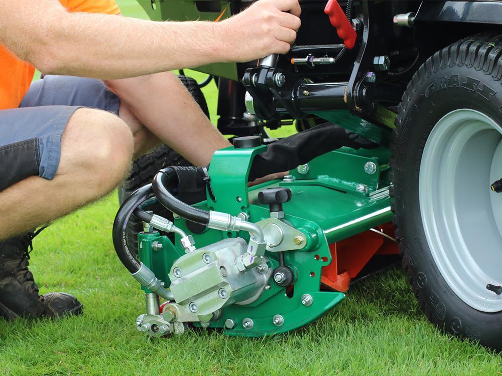 Ransomes cylinder mower hot sale